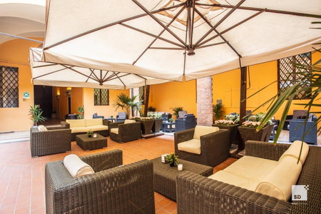 Hotel Cavour, Bologna, Italy