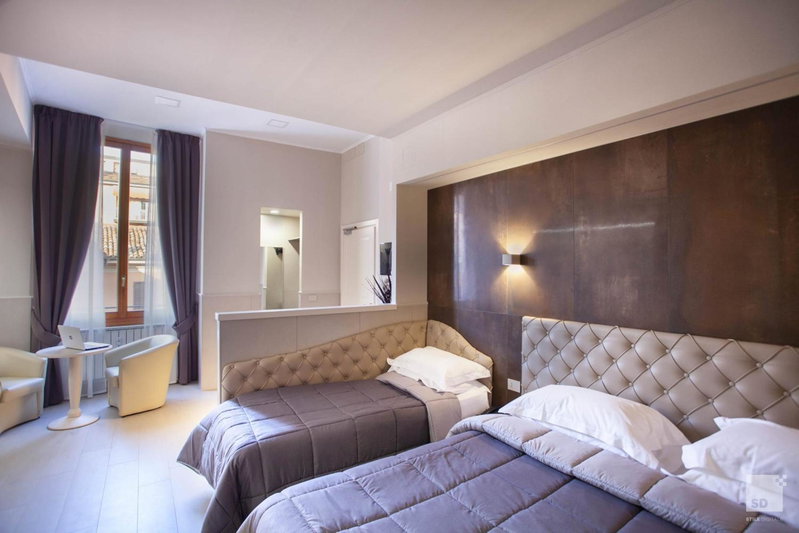Hotel Cavour, Bologna, Italy