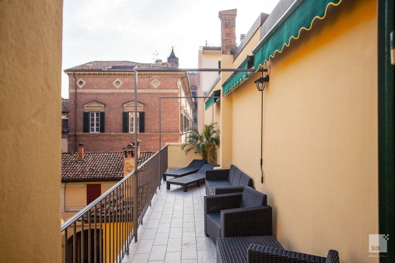 Hotel Cavour, Bologna, Italy