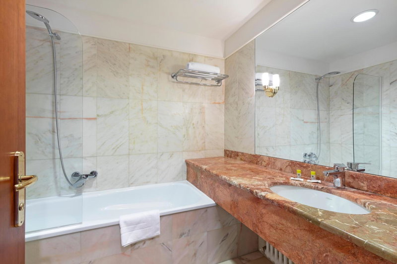 B&B Hotel Affi - Lago di Garda, Bussolengo, Italy