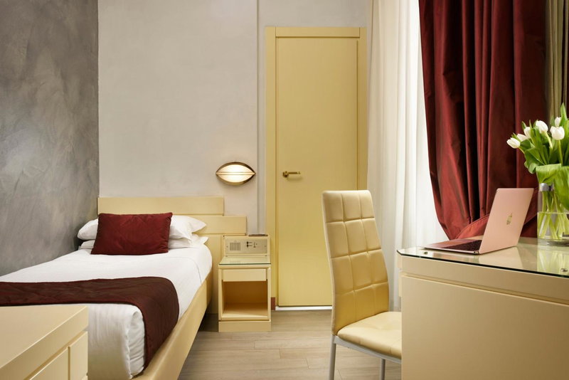 Hotel Patria, Rome, Italy