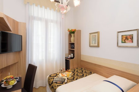 Unahotels Ala Venezia - Adults Only, Venice, Italy
