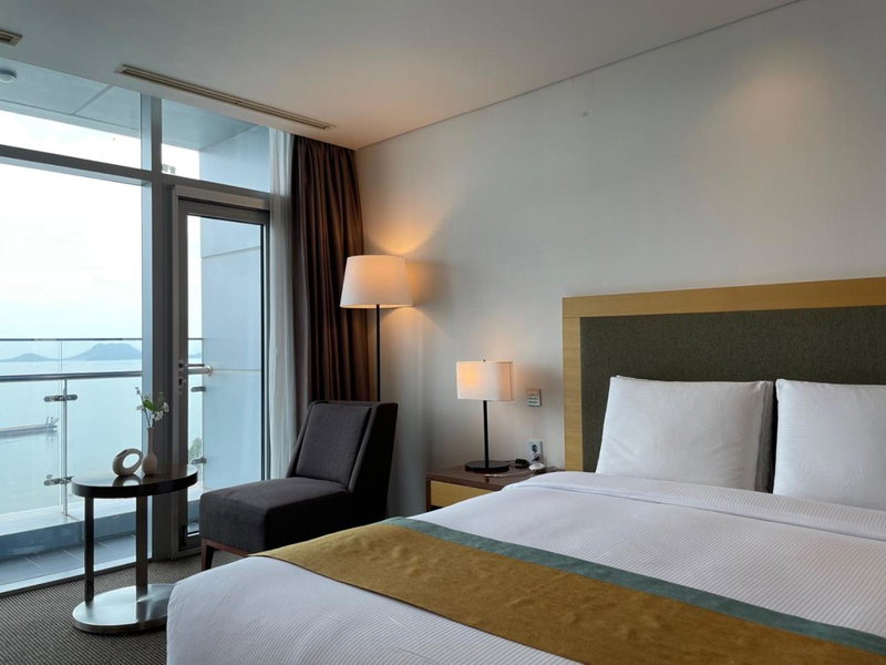Hidden Bay Hotel, Yeosu, South Korea