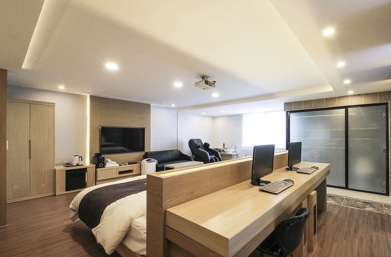 New Yorker Hotel, Jinju, South Korea