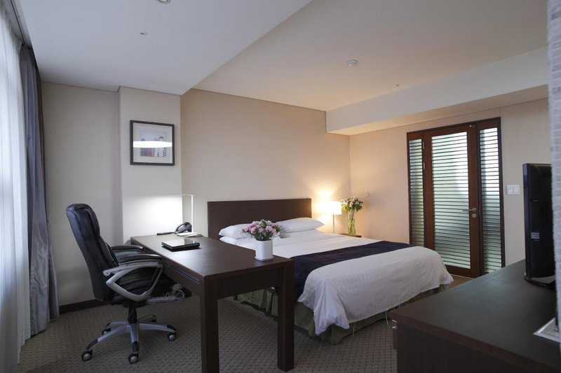 Ramada by Wyndham Dongtan, Osan, South Korea
