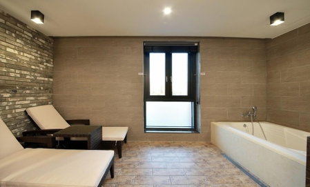 Gimpo Assem Hotel, Goyang-si, South Korea