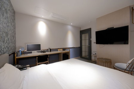 Hound Hotel Seomyeon - Bumcheon, Busan, South Korea
