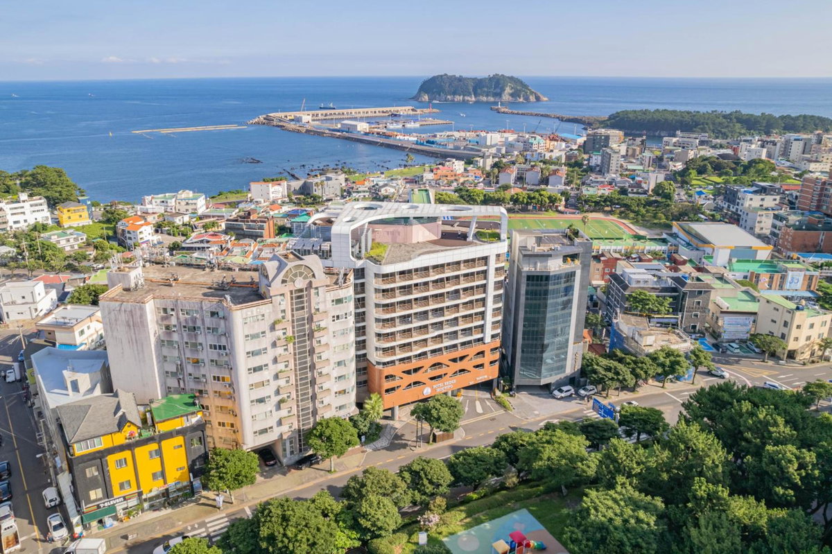 Hotel bridge Seogwipo, South Korea