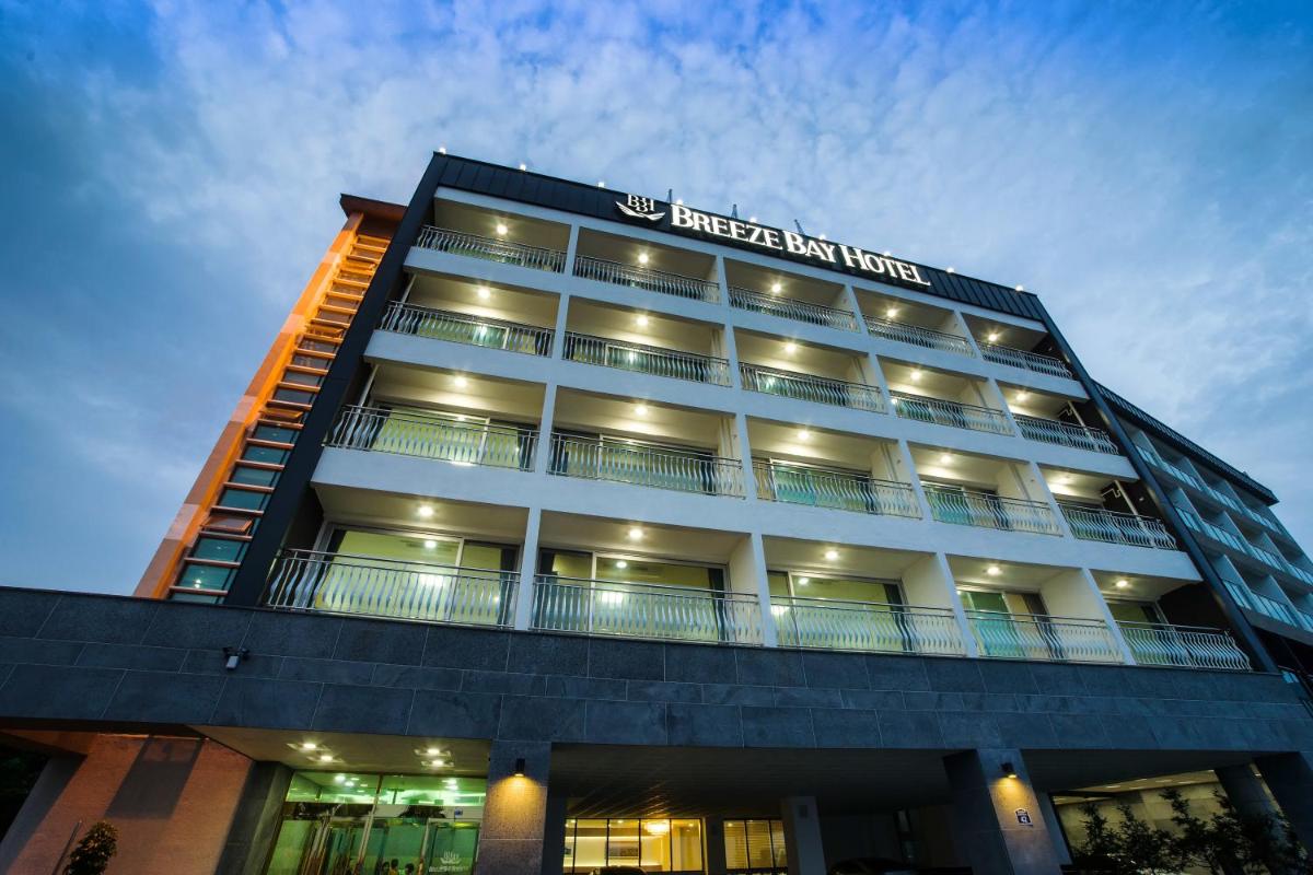 Breeze Bay Hotel, South Korea