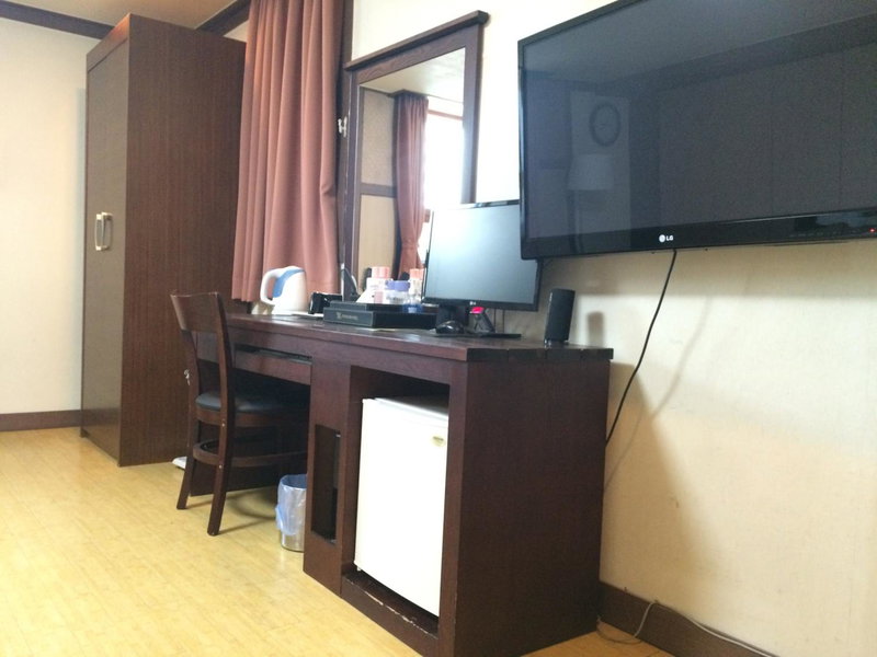 Youngbin Hotel, Seoul, South Korea