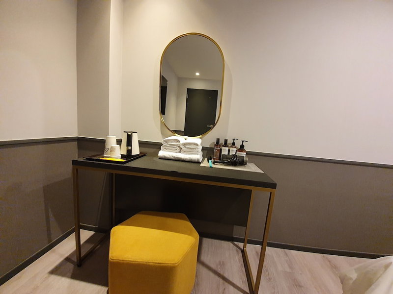 Brown-Dot Hotel, Osan, South Korea