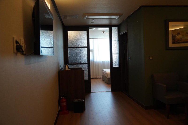 Sacheon Grand Tourist Hotel, Chinju, South Korea
