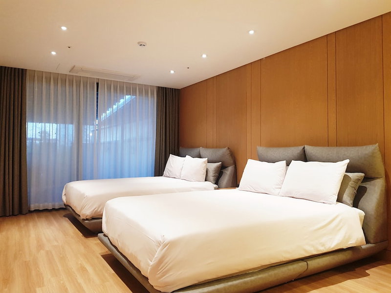 Hotel & Pool Villa Attirance, Seogwipo, South Korea