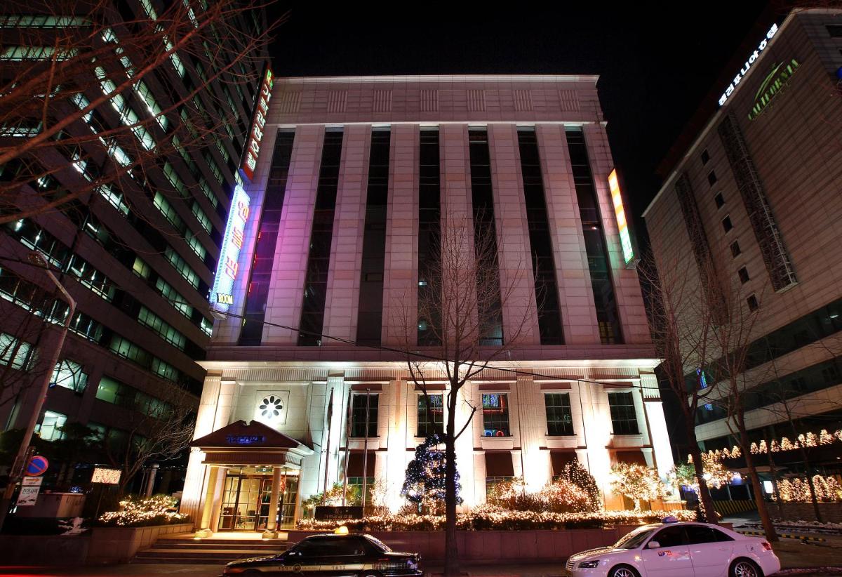 Karak Tourist Hotel, South Korea