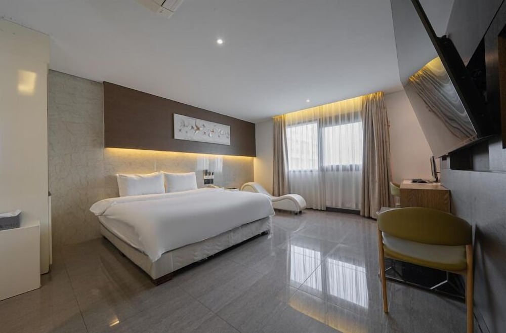 Guwol Hotel, South Korea