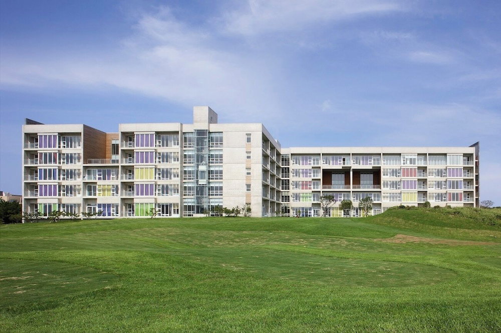 Hotel · Phoenix Island, Seogwipo