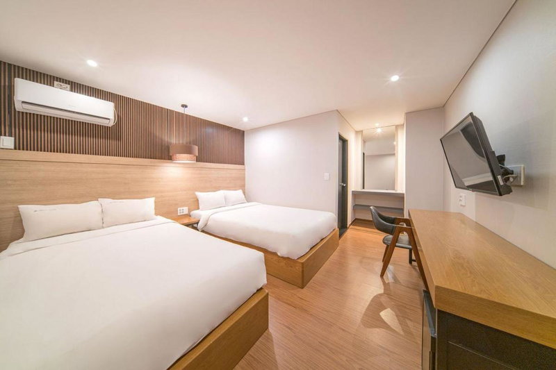 Two Y Hotel, Sokcho, South Korea