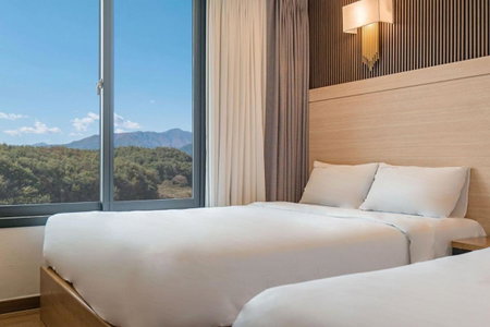 Two Y Hotel, Sokcho, South Korea
