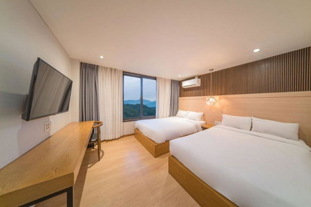 Two Y Hotel, Sokcho, South Korea