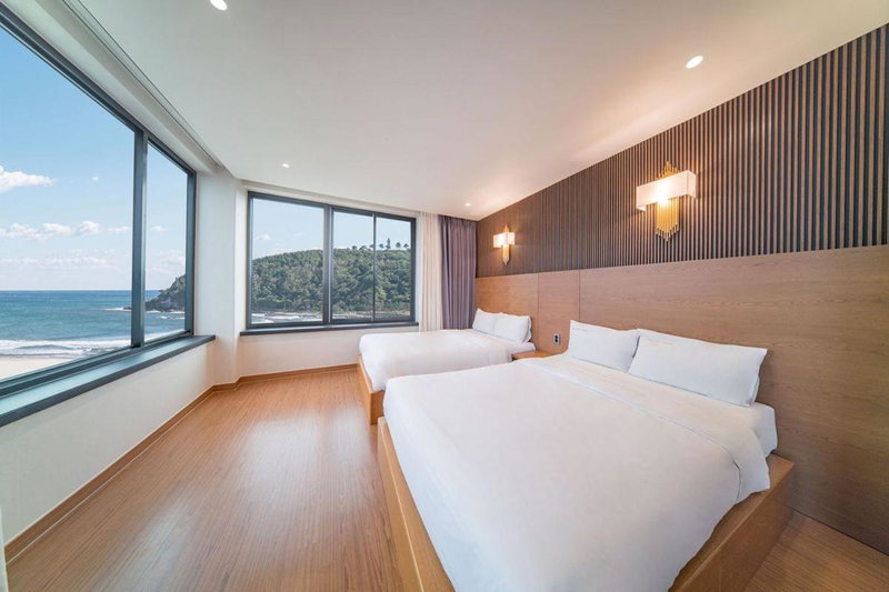 Two Y Hotel, Sokcho, South Korea