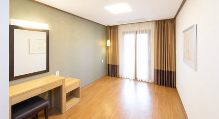 Holiday Inn Alpensia Pyeongchang Suites by IHG, Gangneung, South Korea