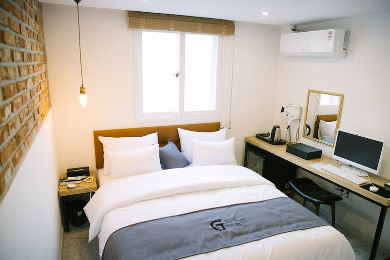 Gray Hotel, Kyosai, South Korea
