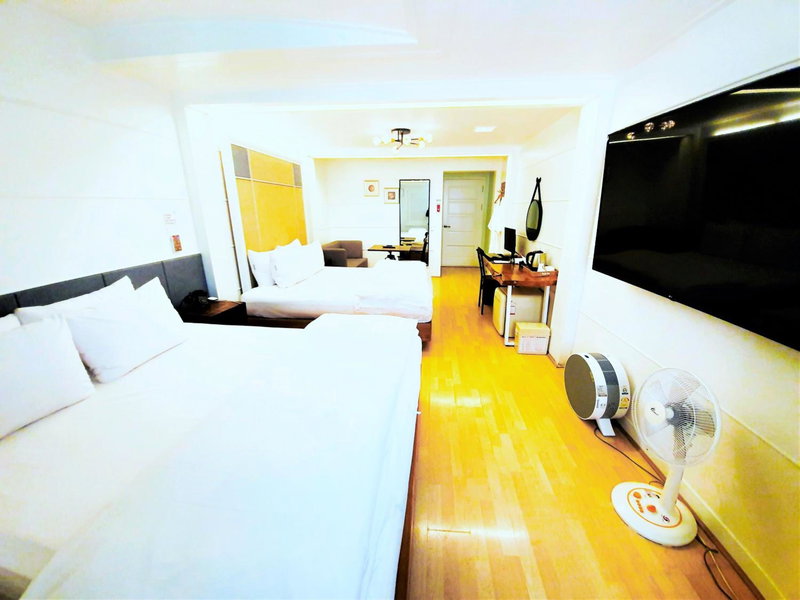Uneed Hotel, Hwawon, South Korea