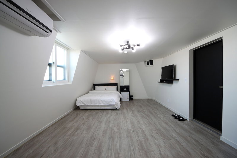Ekonomy Hotel Incheon, Bucheon-si, South Korea