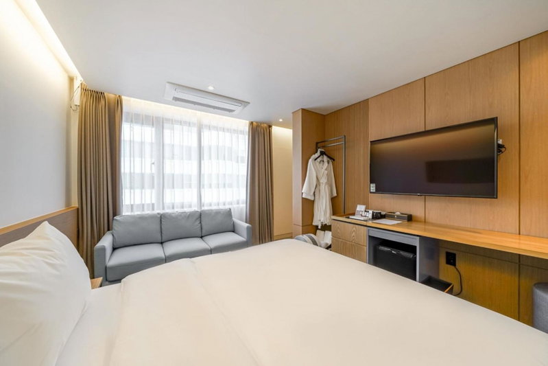 Haeundae The Van Hotel, Gijang, South Korea