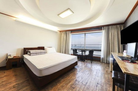 Bridge Hotel, Busan, South Korea