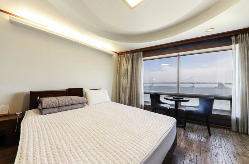 Bridge Hotel, Busan, South Korea