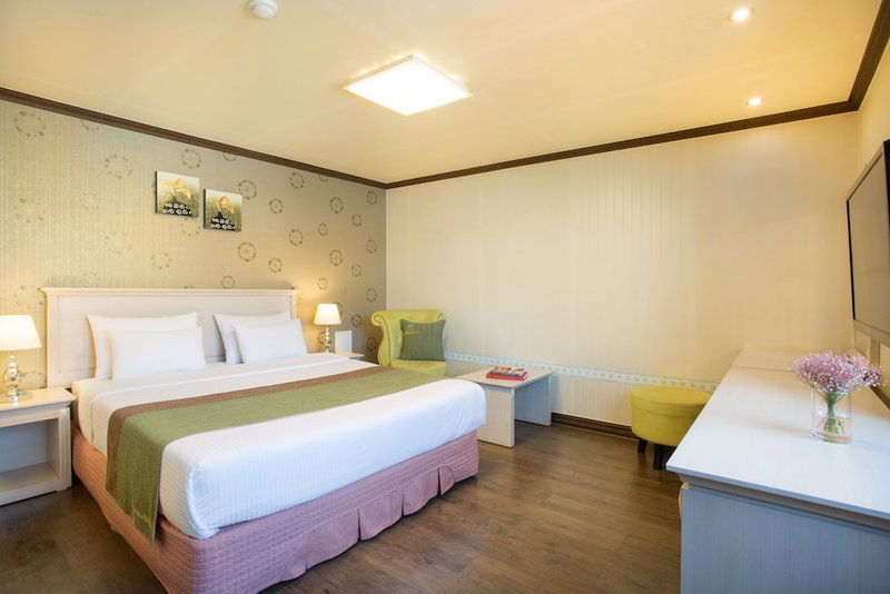 Tongyeong Anchovy tourist Hotel, Kyosai, South Korea