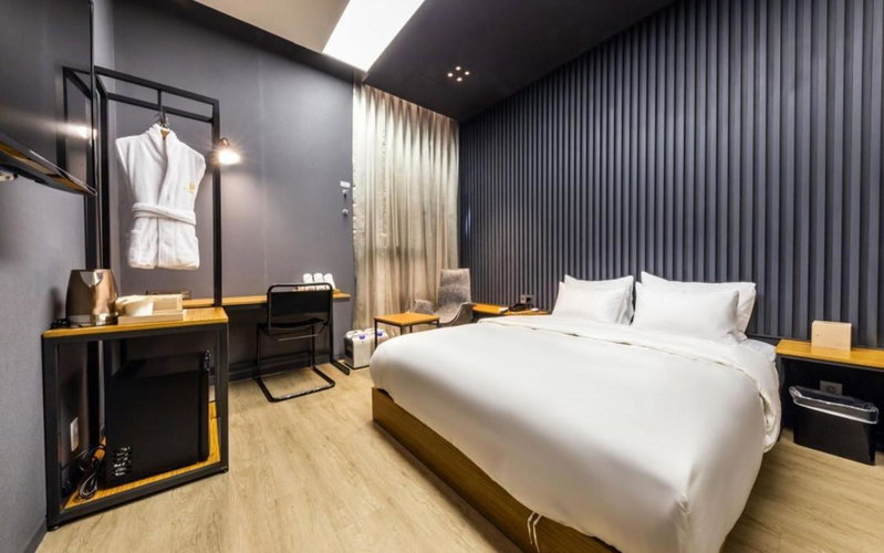 Hotel The Artist Yeonsinnae, Seoul, South Korea