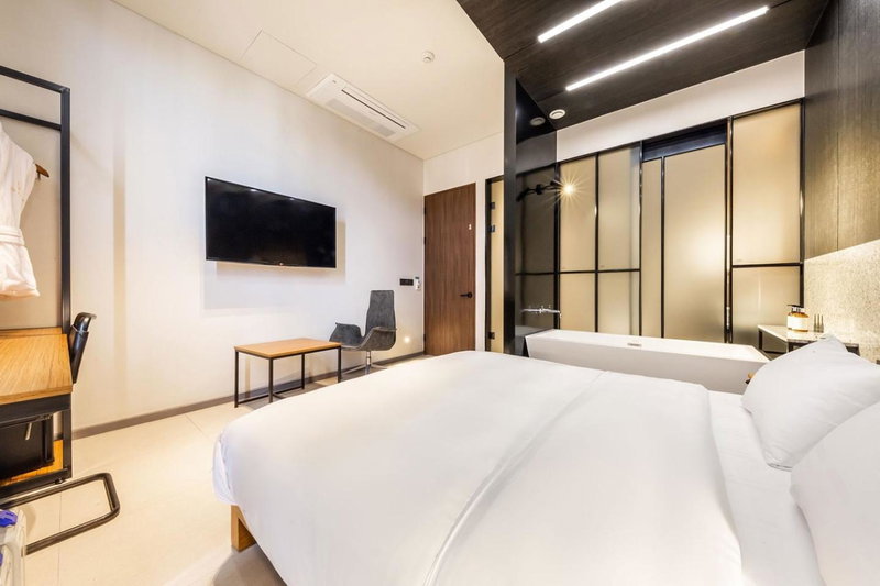 Hotel The Artist Yeonsinnae, Seoul, South Korea