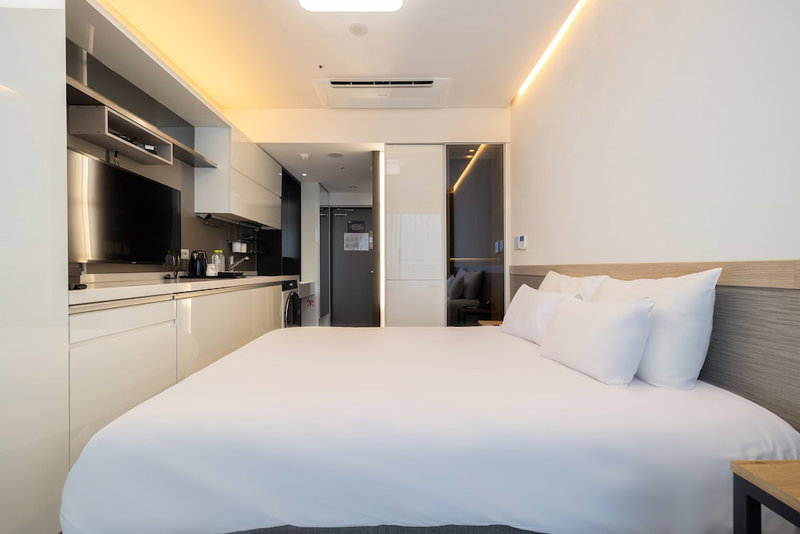 Skytop Hotel Incheon Airport, Incheon, South Korea