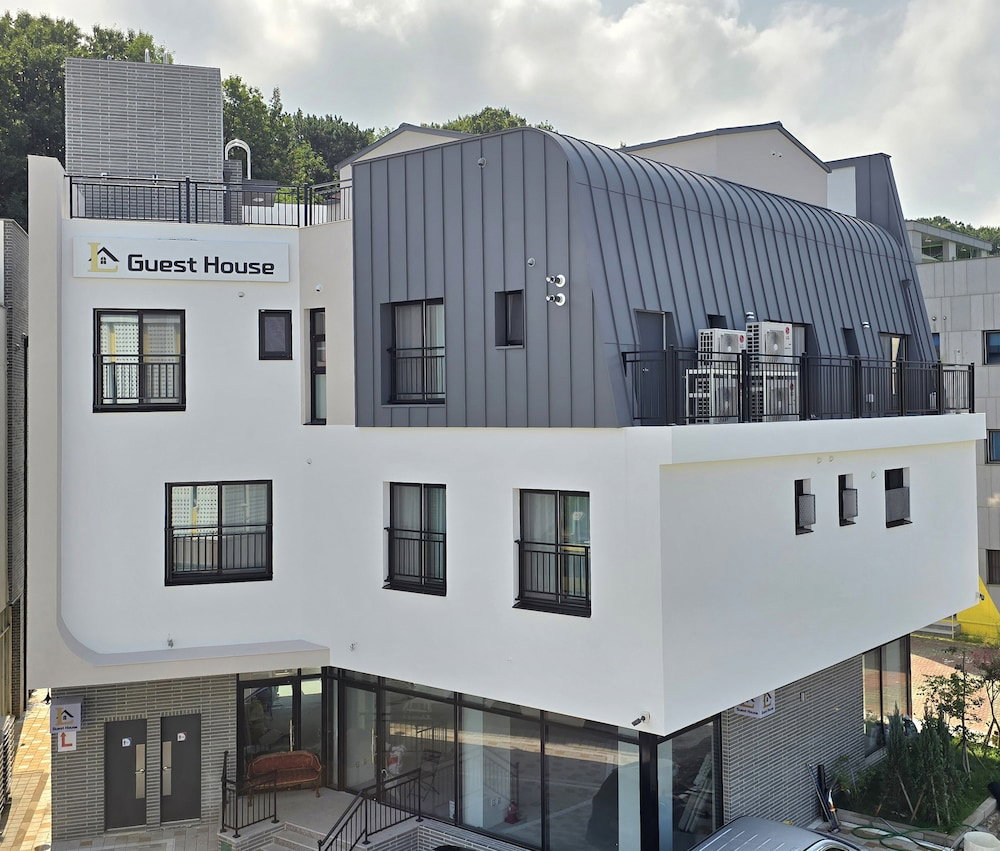 Incheon Airport Guesthouse L, South Korea