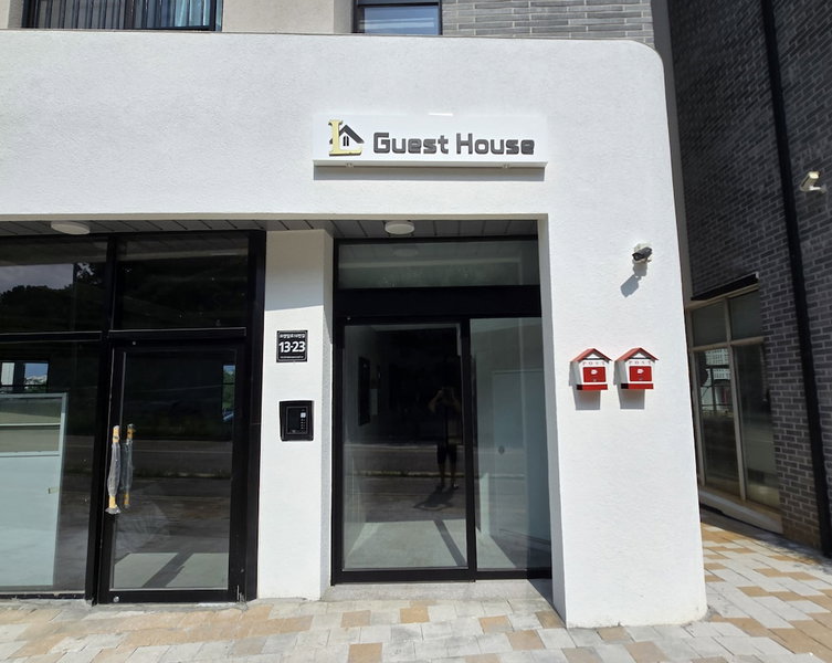 Incheon Airport Guesthouse L, Incheon, South Korea