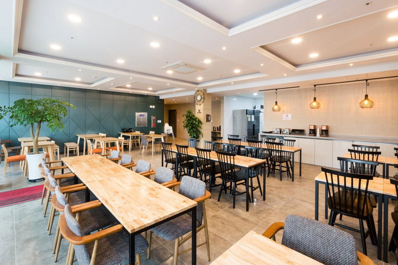 Ocean Square Resort, Seogwipo, South Korea