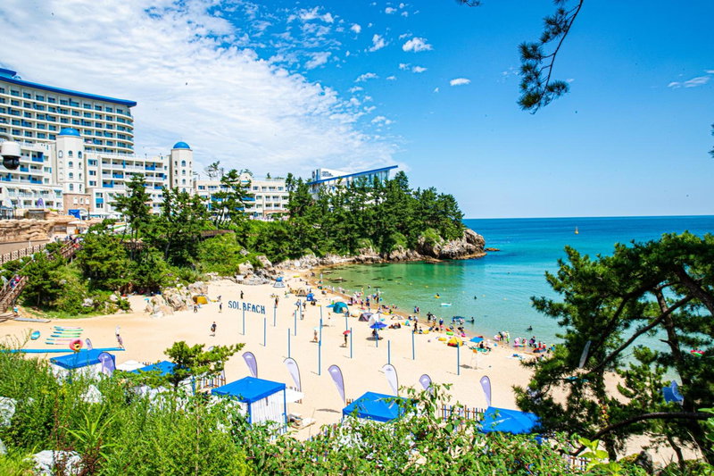 Sol Beach Samcheok, Santyoku, South Korea