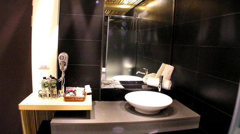 Roppongi Motel, Kaohsiung, Тайвань