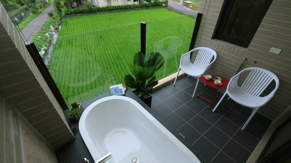 Hotel · Riverbank Villa, Yilan