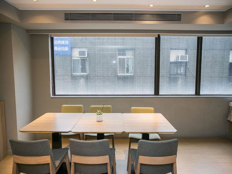 Royal Inn Taipei Linsen - Huashan 1914 Creative Park, Taipei, Taiwan
