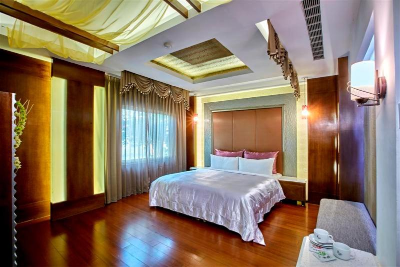 Gold Motel, Yuanlin, Taiwan