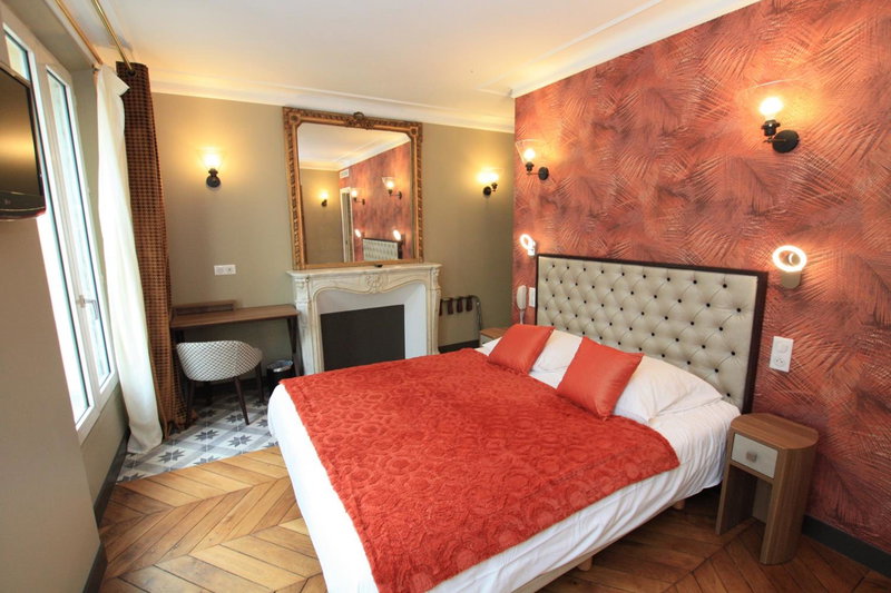 Excelsior Batignolles, Clichy, France