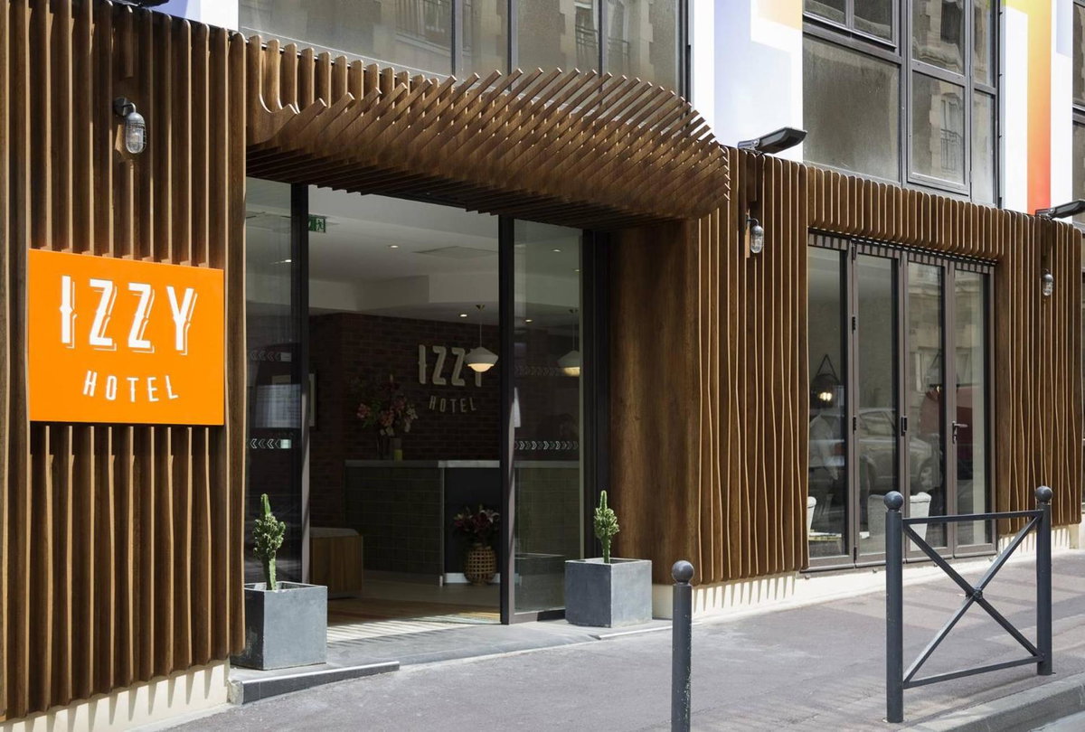 Hotel Izzy, France