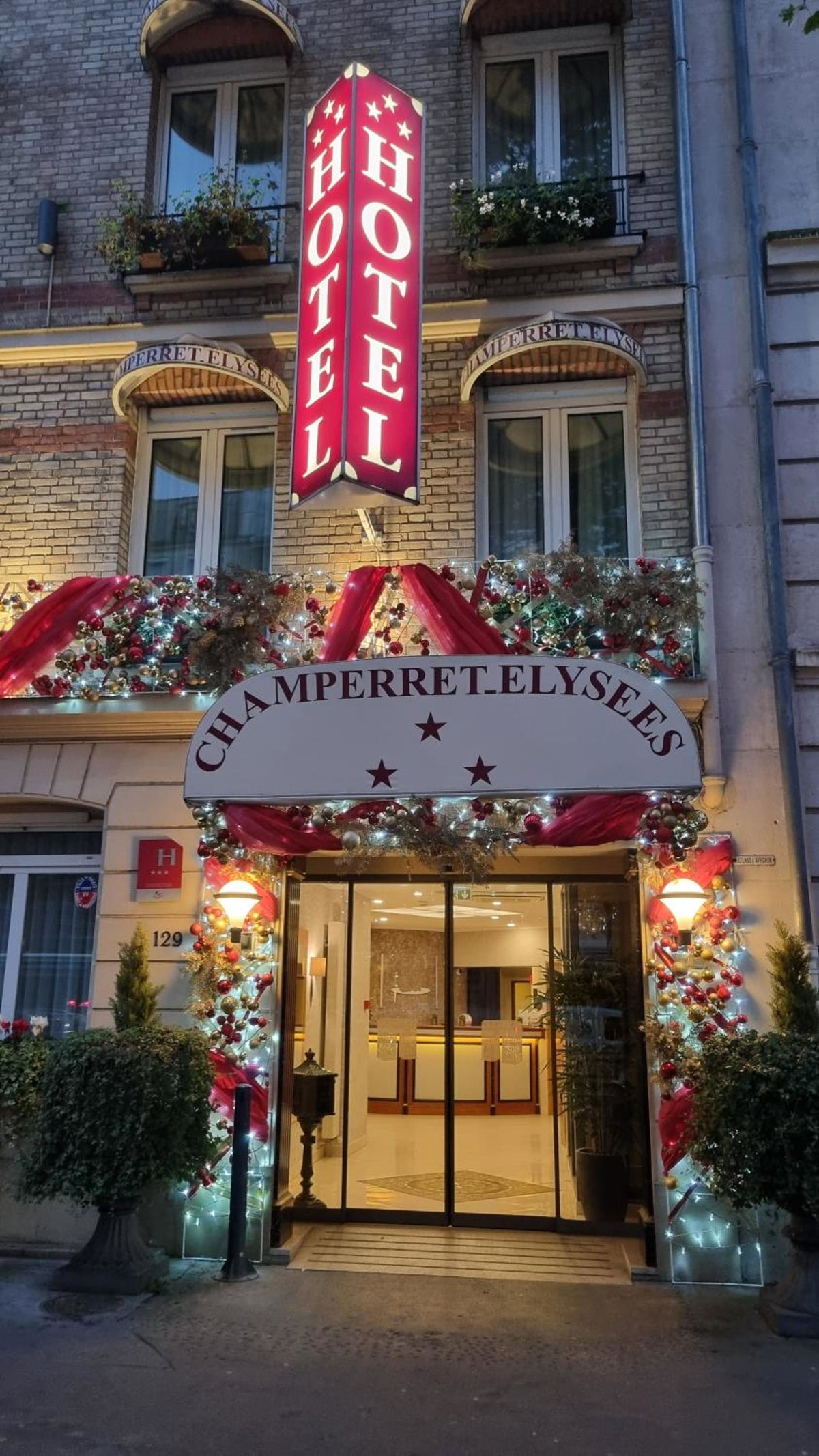 Hotel Champerret Elysees, France