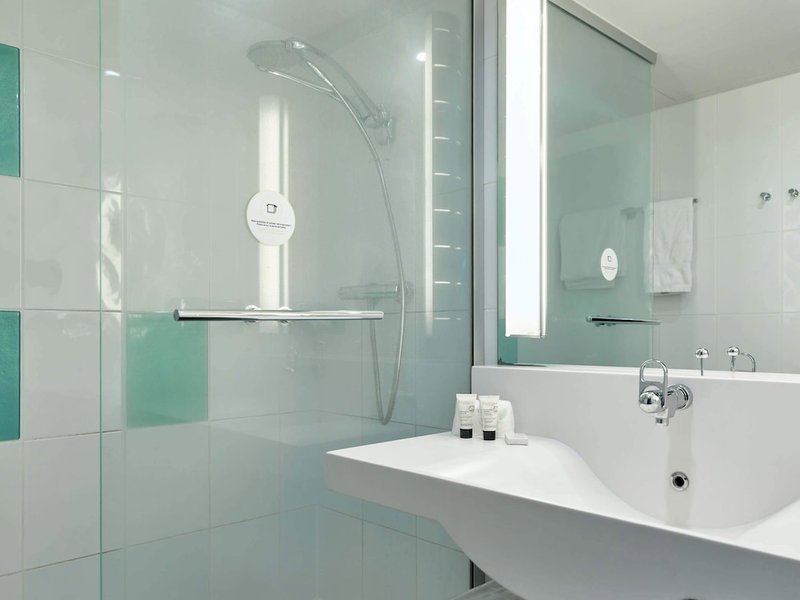 B&B HOTEL Cergy Port, Cergy, France