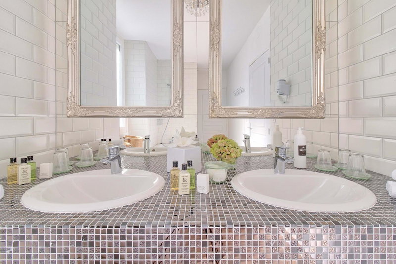 Belfry & Spa by Ligne St Barth, Lourdes, France