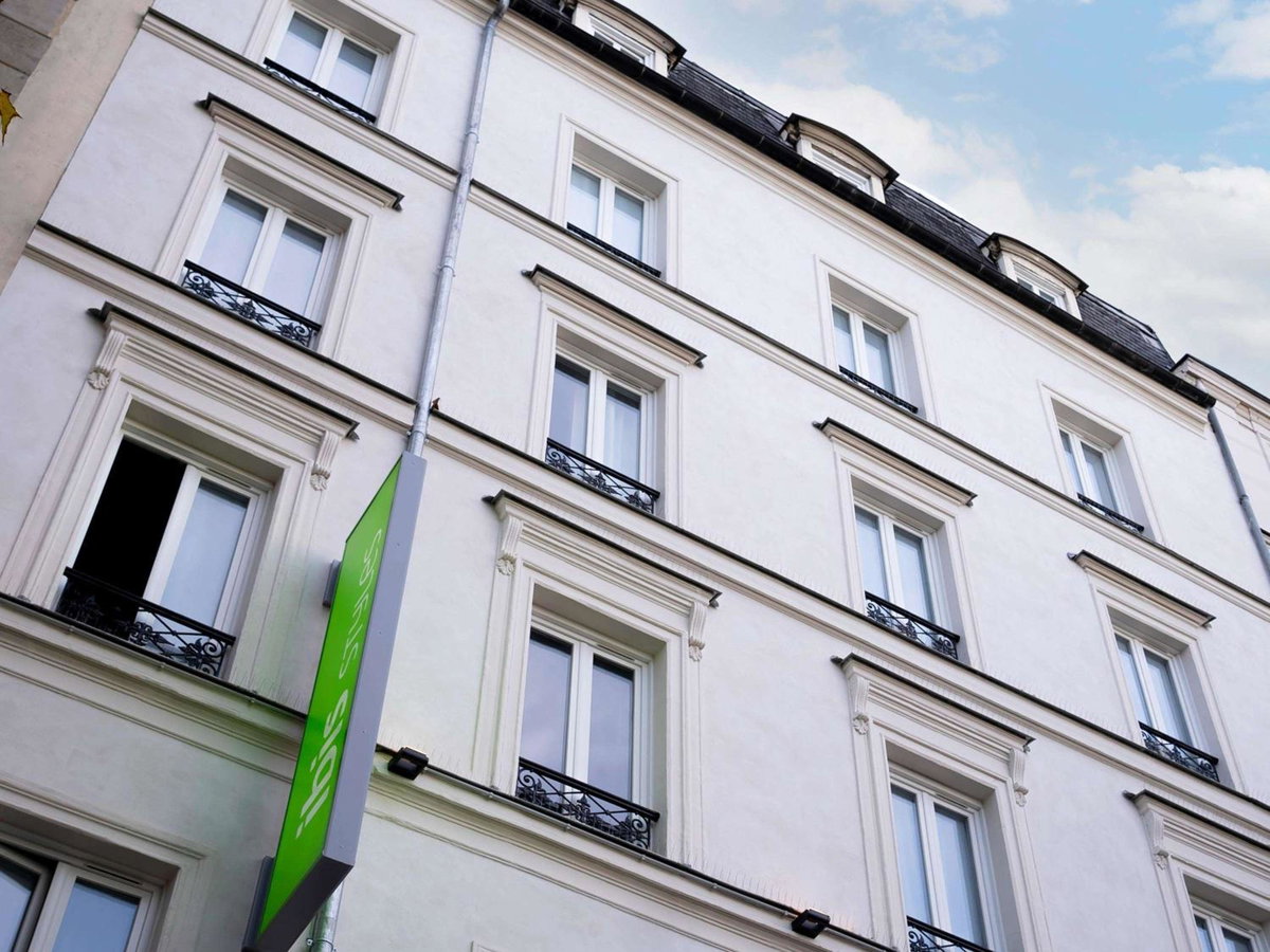 Ibis Styles Paris Batignolles, France