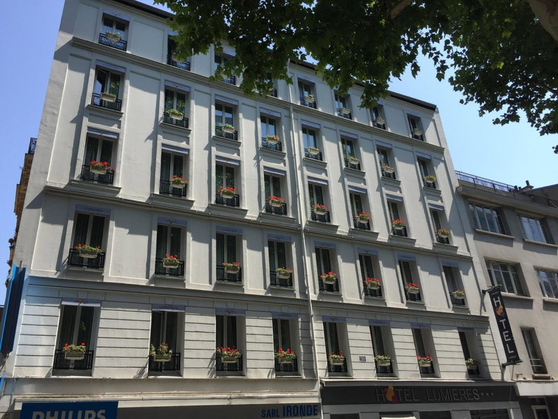 Hôtel Lumières Montmartre Paris, Saint-Ouen, France